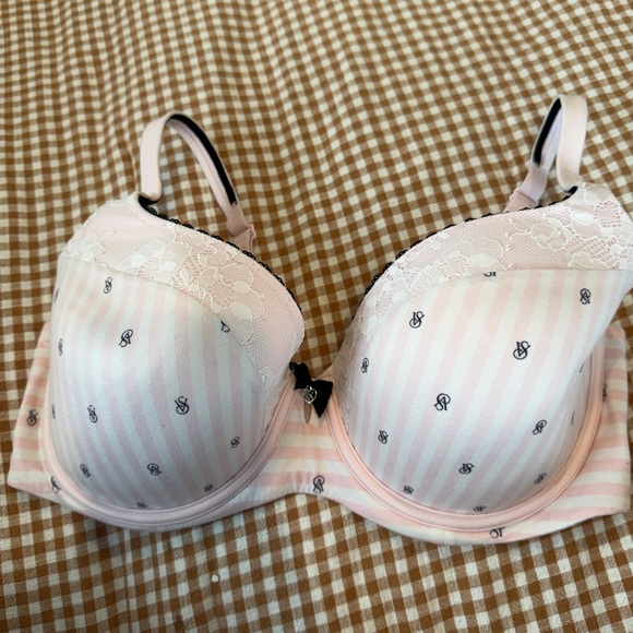 Victoria's Secret Other - Victoria’s Secret White and Pink Striped Lace Underwire Bra